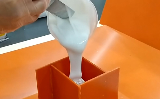 模具硅橡膠灌模時(shí)間是什么？