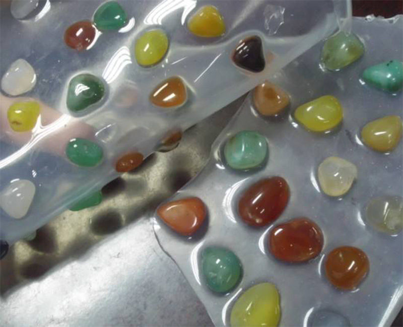 半透明樹(shù)脂鉆硅膠模具 半透明樹(shù)脂鉆硅膠模具