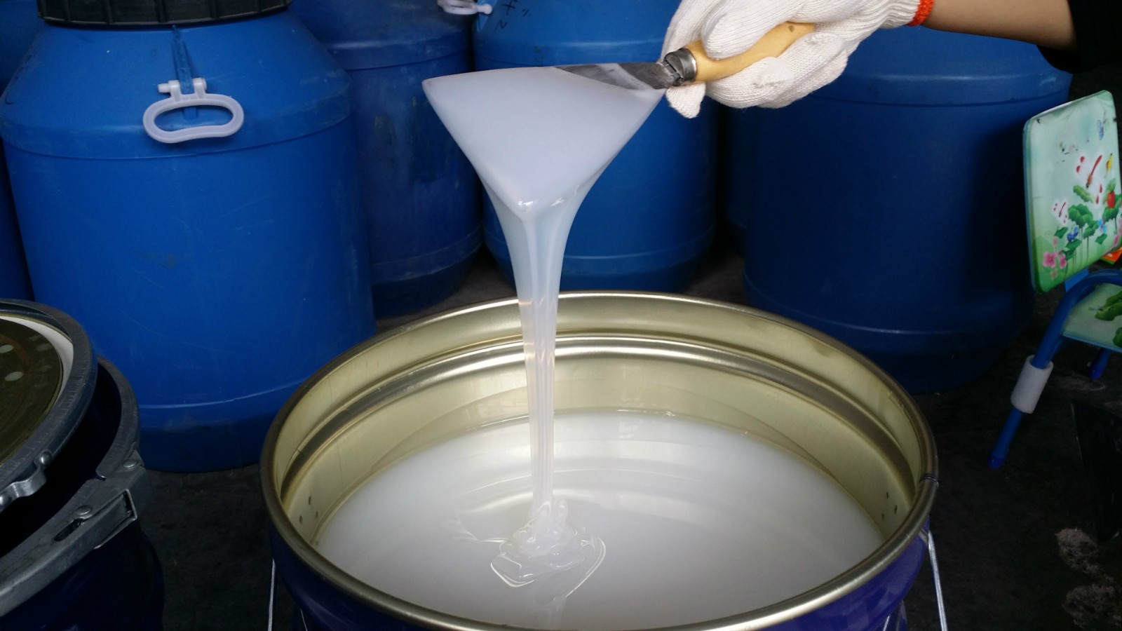 工業(yè)級模具硅膠膨脹怎么辦 ？