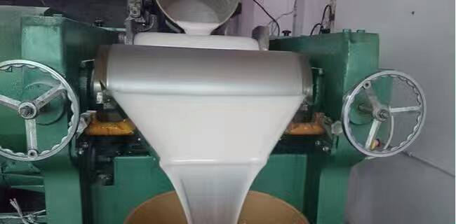 挑選液態(tài)硅膠產(chǎn)品需要關(guān)注什么內(nèi)容 ？