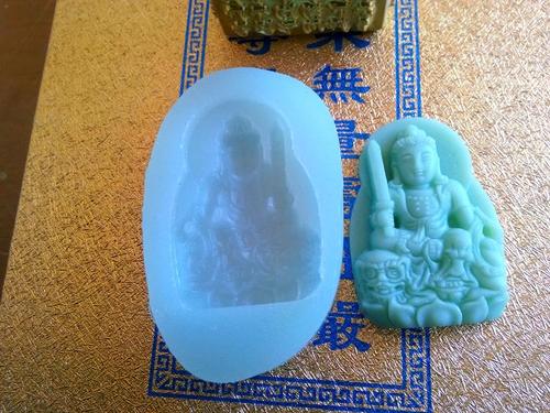 硅膠工藝品的魅力，時(shí)尚與實(shí)用的完美結(jié)合